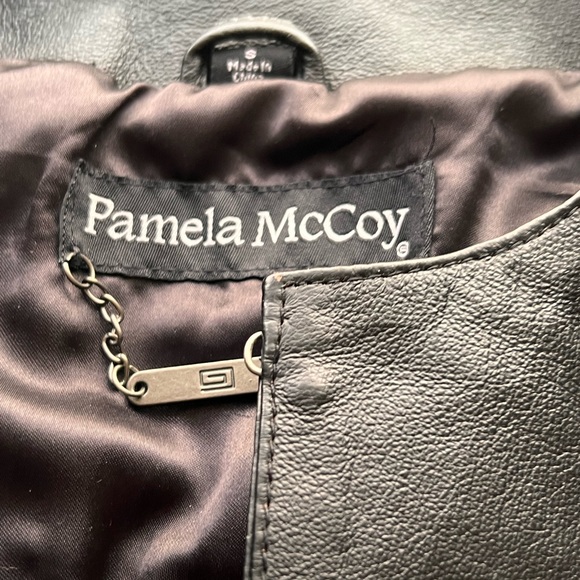 SOLD 3/9 Pamela McCoy Black Leather Moto Jacket, Size Small - Picture 14 of 15